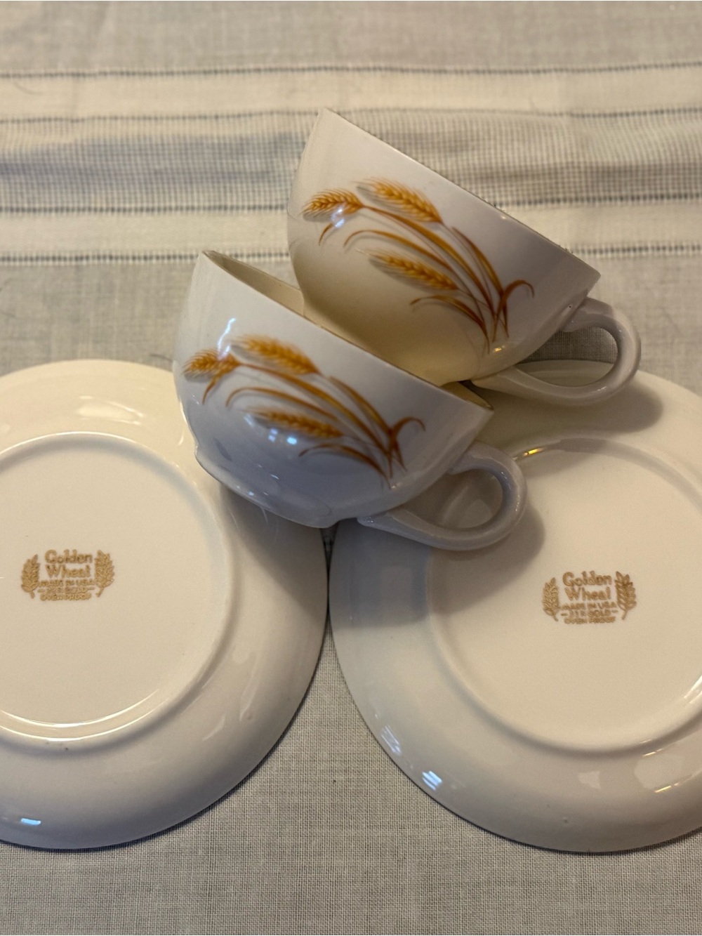 VTG Genuine 22k GOLD teacups & saucers (2 of each) Golden Wheat 1970 Vintage